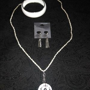 Vintage Charm Necklace Set